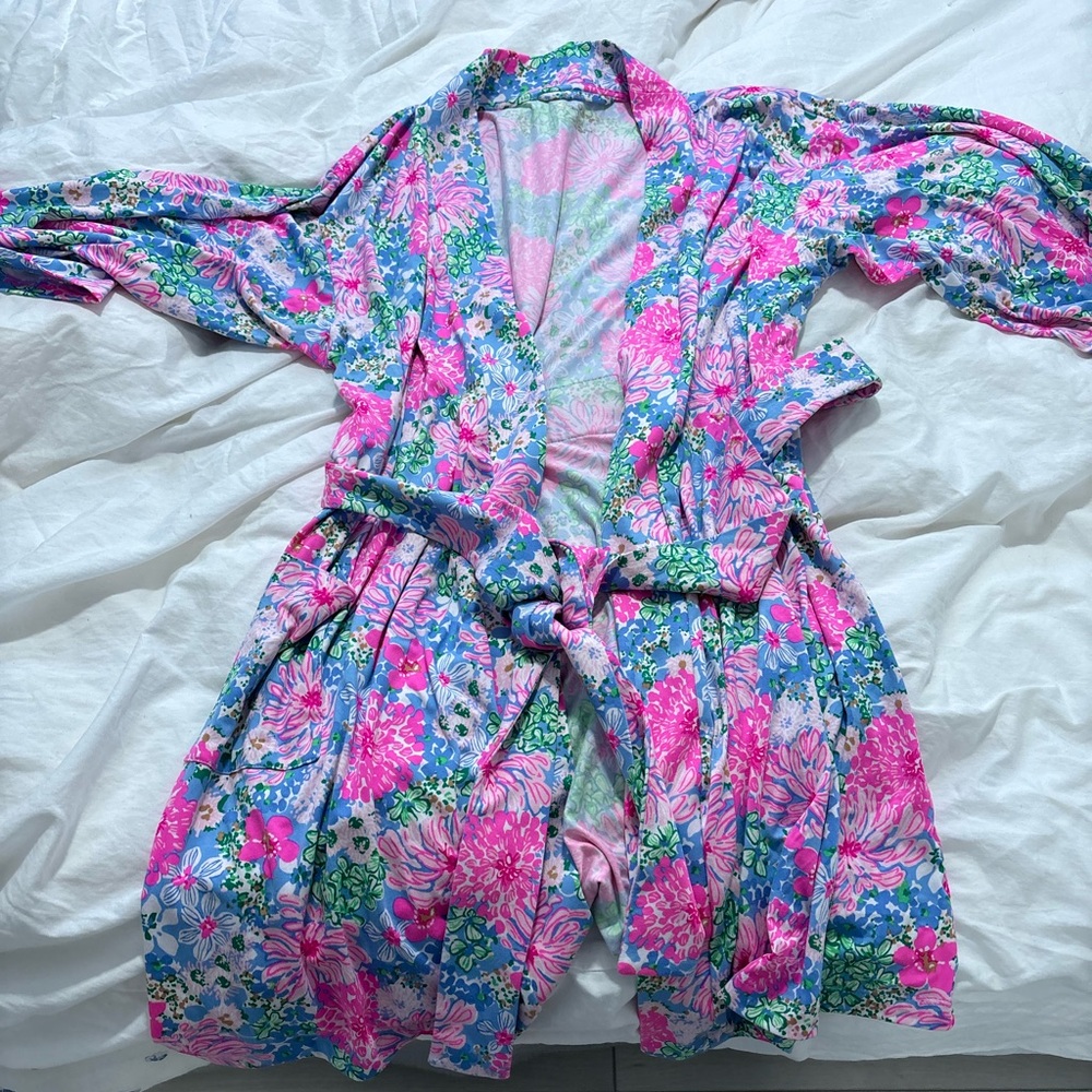 Lilly Pulitzer 3 piece set - robe and pjs